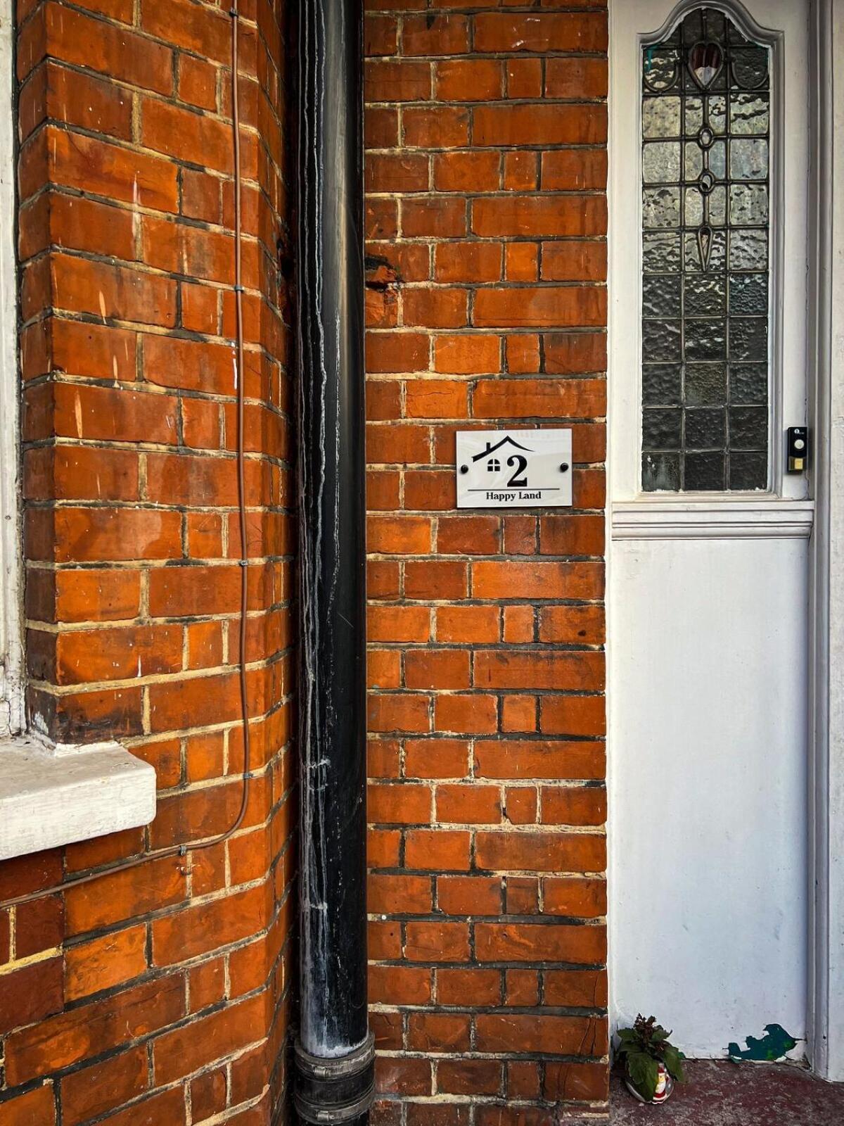 Zozy Happy Land Londres Exterior foto